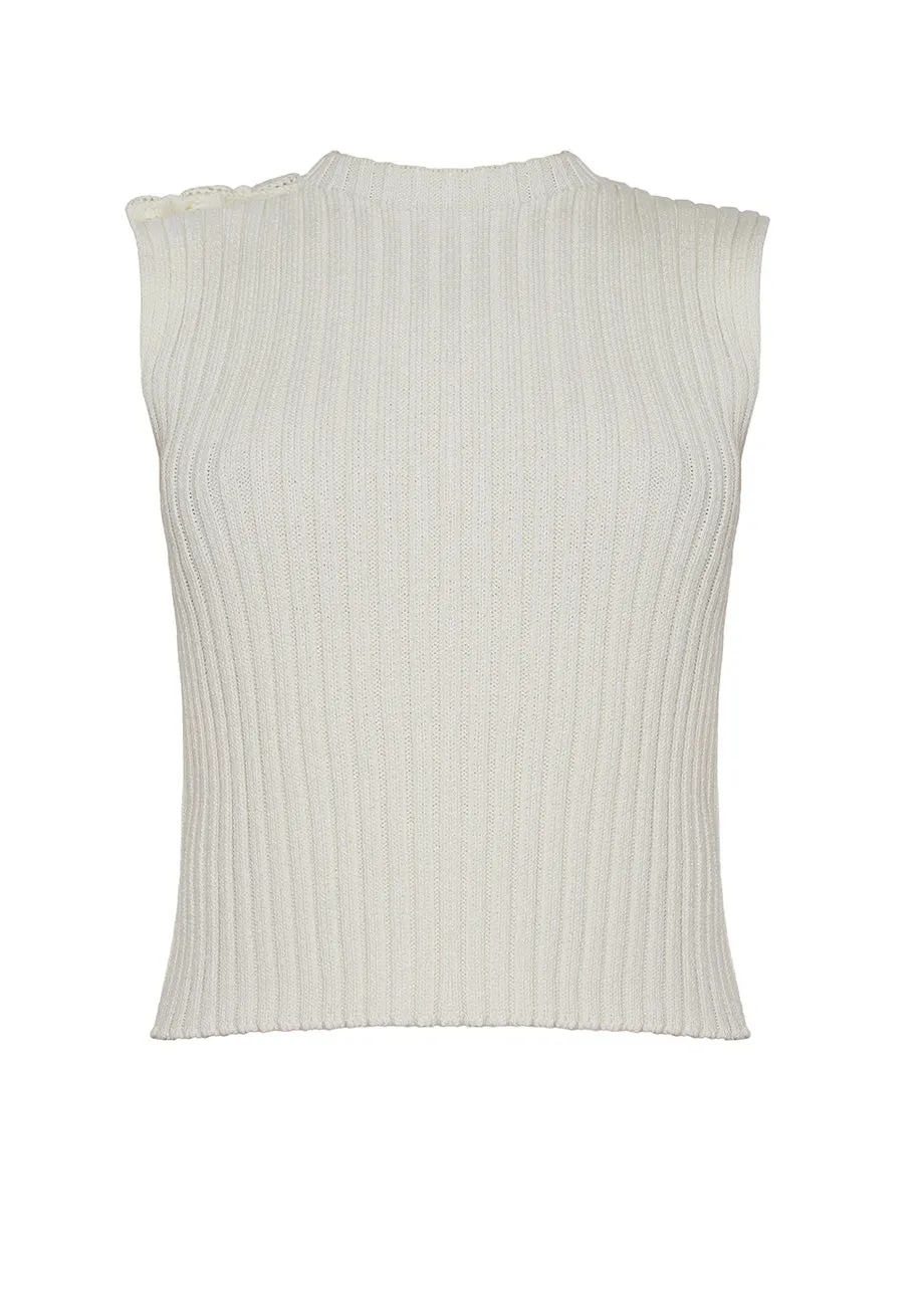BASIC TOP WITH BUTTONS