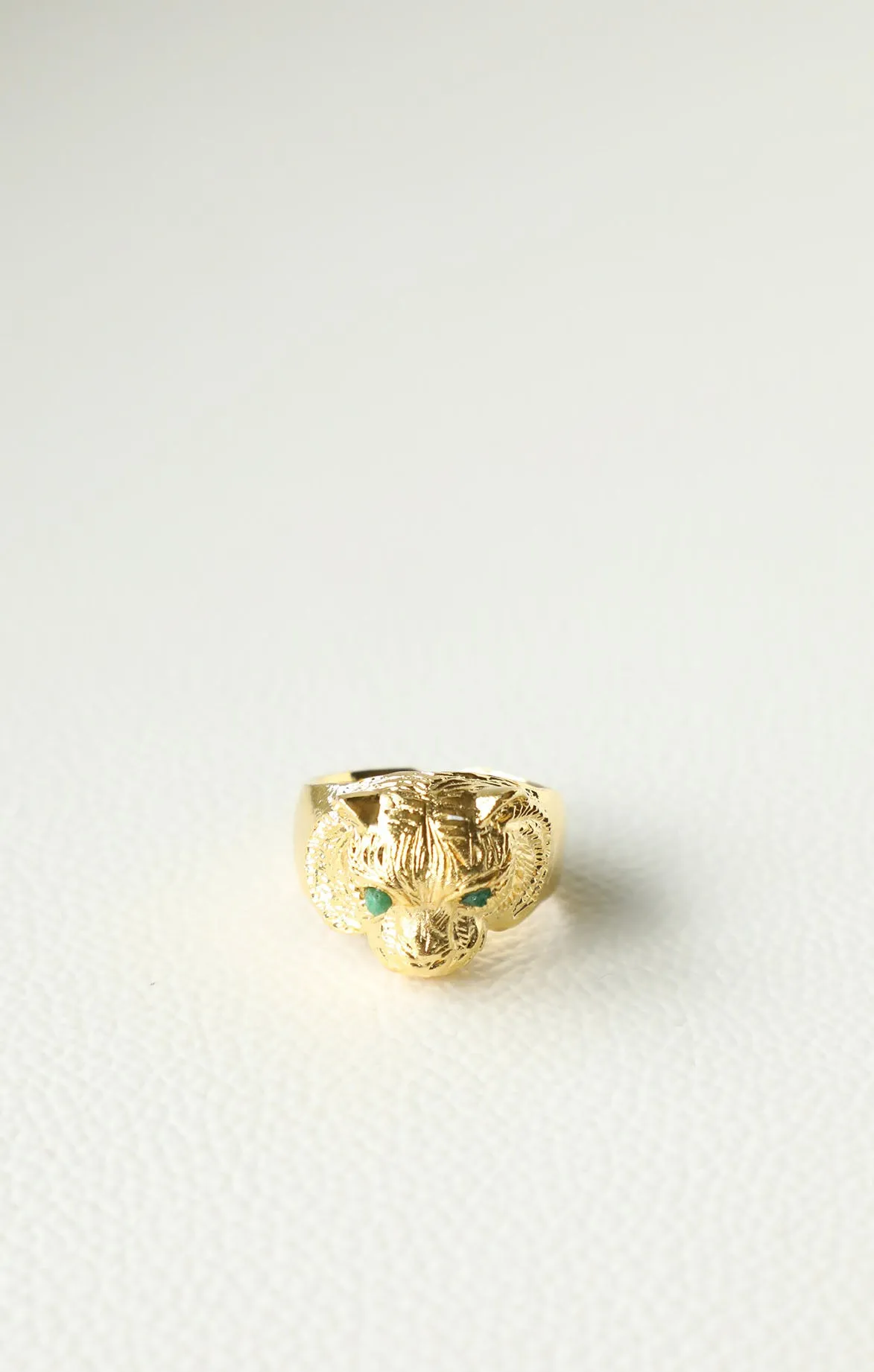 Emerald Eyes Tiger  Ring