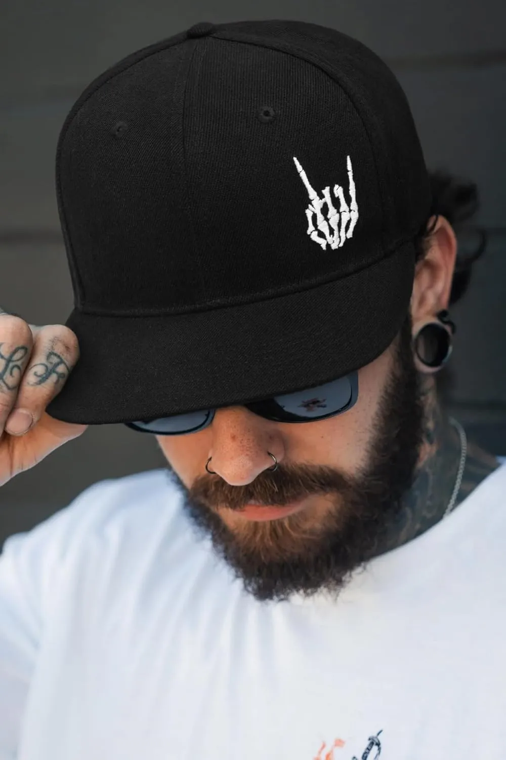 Gothic Skeleton Hand Flat Brim Hat Embroidery Skull Finger Cap Adjustable Snapback