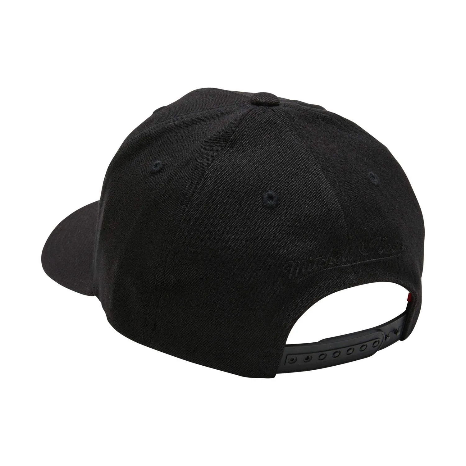 MIAMI HEAT BLACK & WHITE TEAM LOGO 5 PANEL CLASSIC RED SNAPBACK