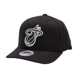 MIAMI HEAT BLACK & WHITE TEAM LOGO 5 PANEL CLASSIC RED SNAPBACK